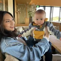 Potret Nadia Saphira Liburan di Jepang bersama anaknya, credit: Instagram (@nadsap)