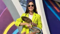 Sejak bercerai akhir 2021 lalu, Ririn Dwi Ariyanti kini terlihat mulai menjalani kehidupannya secara normal. Ia sibuk mengurus anak dan kembali berakting di layar kaca. Belakangan, Ririn bahkan terlihat semakin bahagia dengan hidupnya. Hal ini juga berpengaruh pada penampilannya yang jadi semakin cantik dan segar. (Liputan6.com/IG/@ririndwiariyanti)