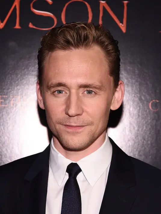Dalam film  Crimson Peak, Hiddleston yang berperan sebagai Thomas Sharpe.  (AFP/Bintang.com)