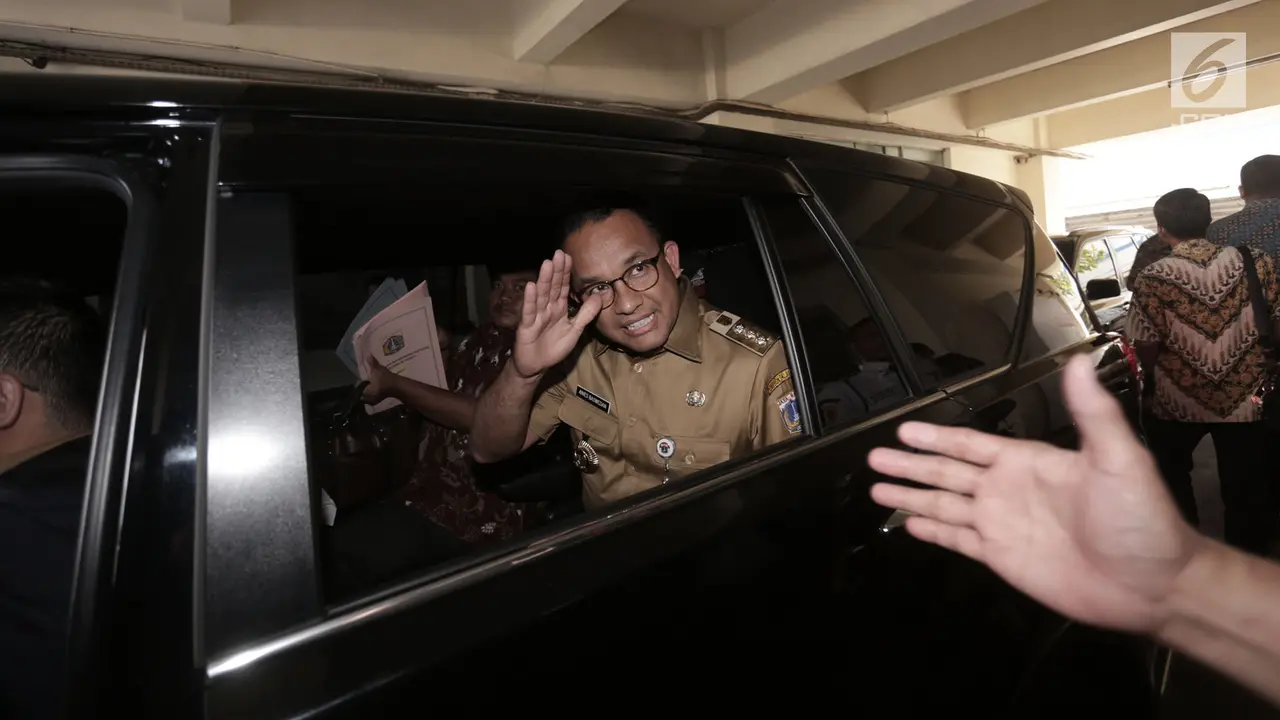 Ekspresi Anies Baswedan Usai Diperiksa Bawaslu
