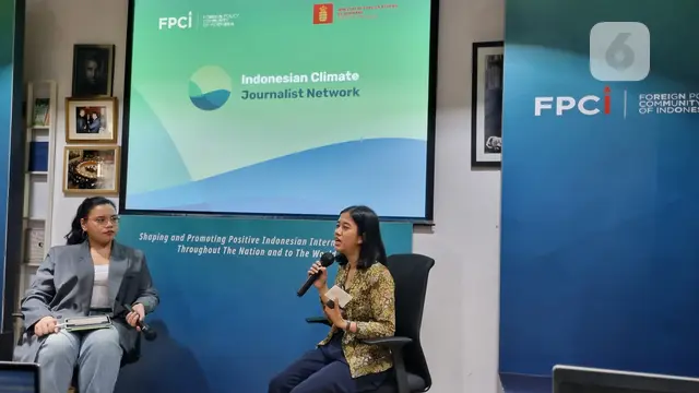 Titaningtyas, Senior Associate Green Finance di Global Green Growth Institute (GGGI) Indonesia dalam workshop FPCI Indonesian Climate Journalist Network (ICJN). (Liputan6.com/Tanti Yulianingsih)