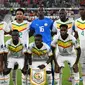 Timnas Senegal tampil di Grup A Piala Dunia 2022 dengan kekuatan penuh. Meskipun Sadio Mane dilanda cedera, sejumlah pemain yang berlaga di Liga Inggris pun menjadi tumpuan tim yang berjuluk The Lions of Teranga di pentas sepak bola emapt tahunan ini. (AFP/Ozan Kose)