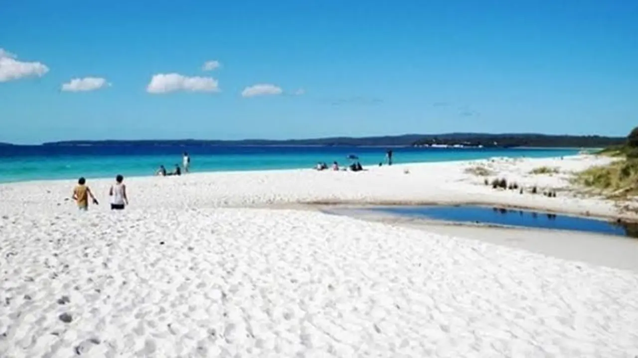 5 Wisata Pantai di Situbondo, Punya Pemandangan Cantik yang Wajib Dikunjungi