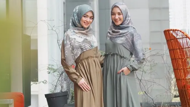 7 Potret Citra Kirana dan Erica Putri saat Pakai Baju Kembar, Curi Perhatian