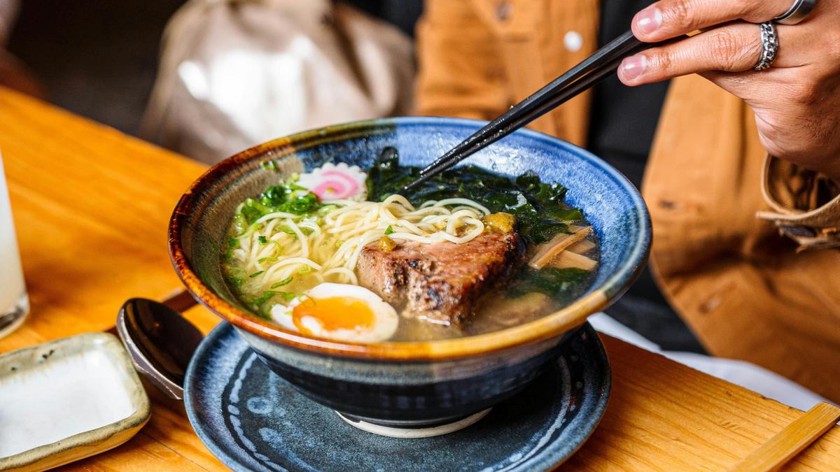 Resep Ramen Instan Favoritmu yang Bikin Menu Makan Lebih Spesial