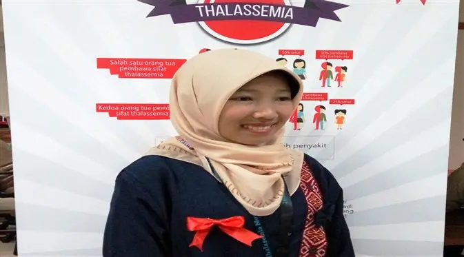 Meski mengidap thalasemia, Annisa tetap semangat untuk menjalani transfusi darah. (Foto: Liputan6.com/Fitri Haryanti Harsono)