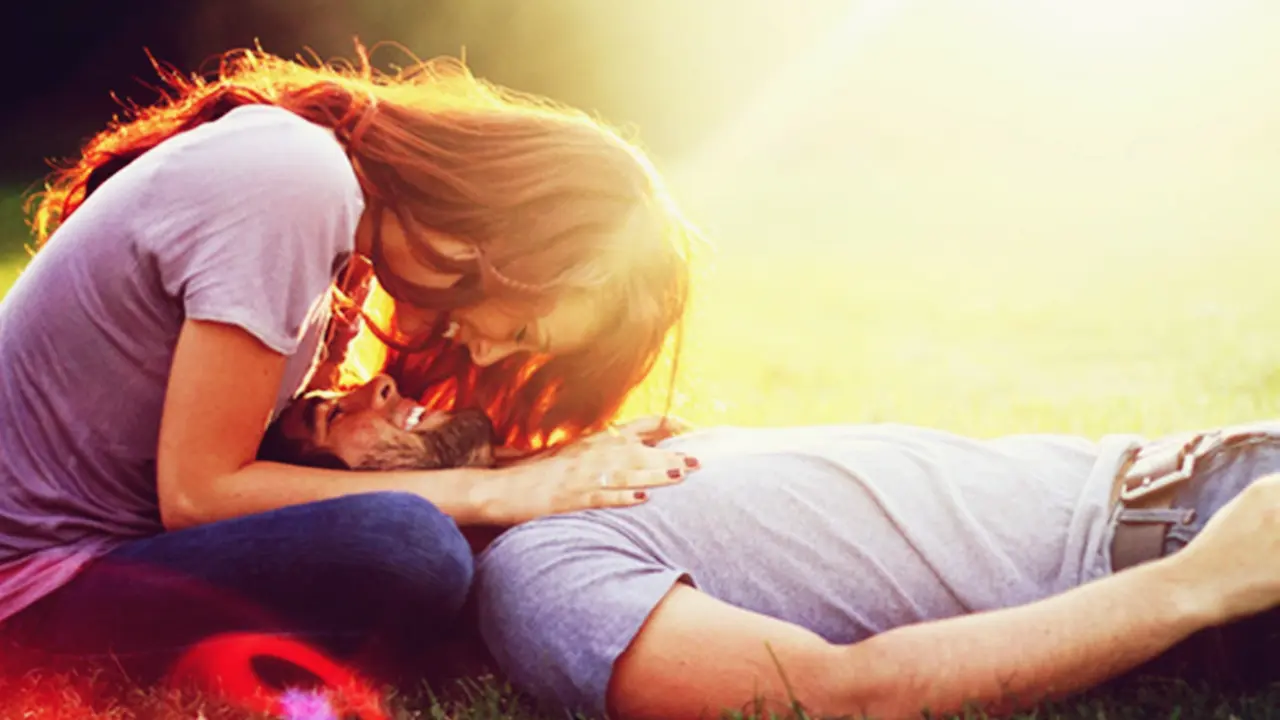 8 Pesan Cinta Paling Romantis untuk Si Dia
