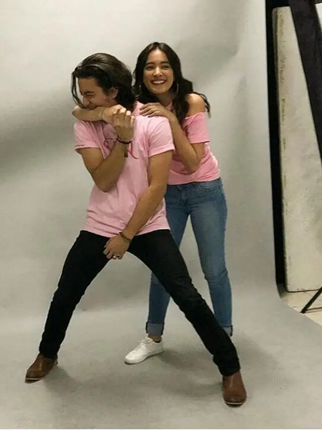 Main Film Bareng, Ini 6 Potret Kebersamaan Bryan Domani dan Mawar Eva