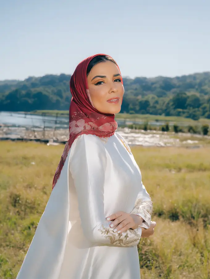 Bhinneka, Koleksi Modest Wear dengan Sentuhan Motif Batik dari La Sabelle untuk Sambut HUT ke-79 RI