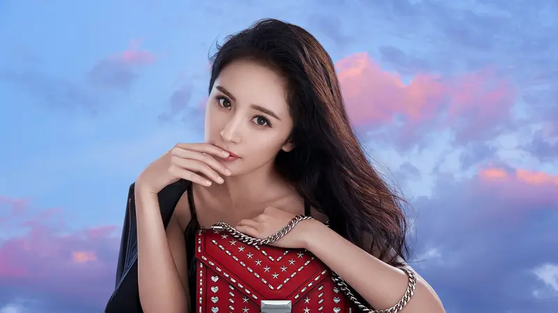 Michael kors store x yang mi