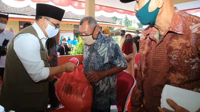 Bahaya Covid-19 Masih Mengintai, Bupati Anas Minta Warga Tetap Waspada