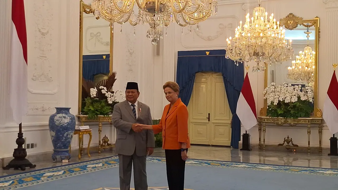 Presiden Prabowo Subianto menerima kunjungan Presiden New Development Bank (NDB) Dilma Vana Rousseff di Istana Merdeka Jakarta, Selasa (25/3/2025).