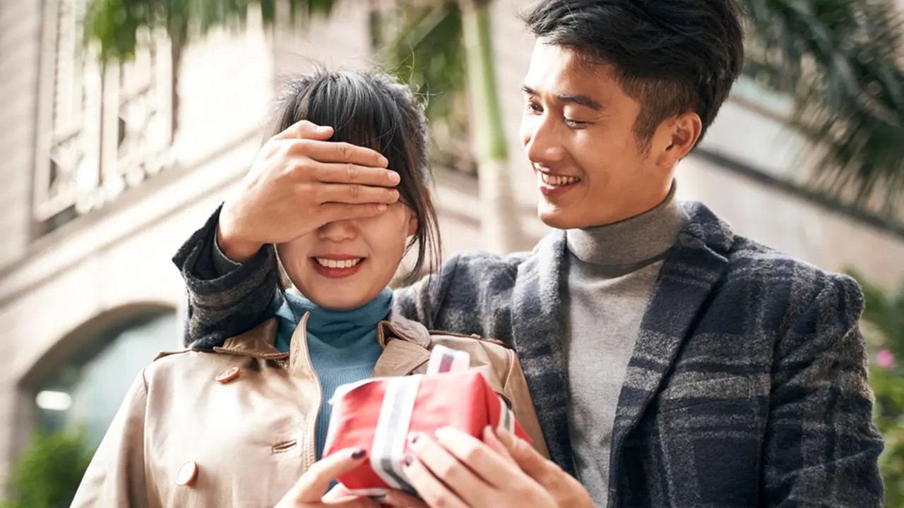 Tak Mampu Utarakan Cinta Lewat Kata-Kata? 3 Cara Ini Bisa Dicoba!
