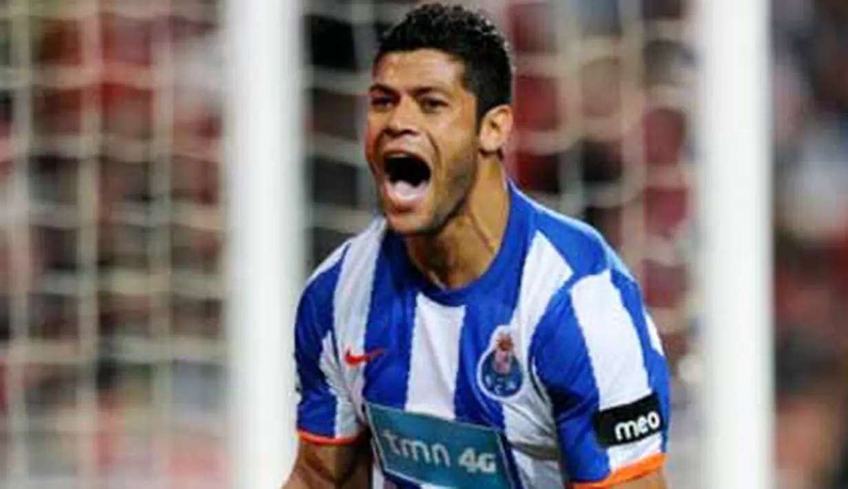 Kegembiraan striker Porto asal Brasil "Hulk" Souza usai mencetak gol ke gawang Benfica di laga Piala Portugal yang berlangsung di Estadio da Luz, Lisbon, 20 April 2011. AFP PHOTO / FRANCISCO LEONG