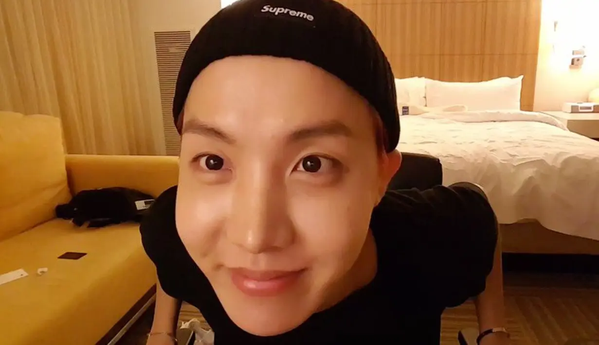 "Aku berusaha keras untuk mengerjakannya. Kurasa ini akan dirilis segera. Aku menghabiskan sepanjang tahun lalu untuk mengerjakan mixtape ini," tuturnya. (Foto: Allkpop.com)