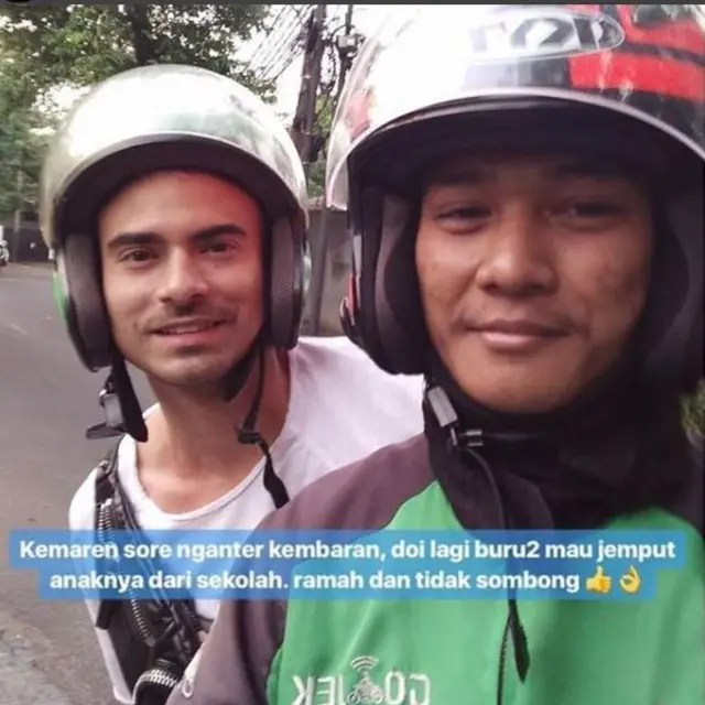 Ashraf Sinclair Naik Ojek Online