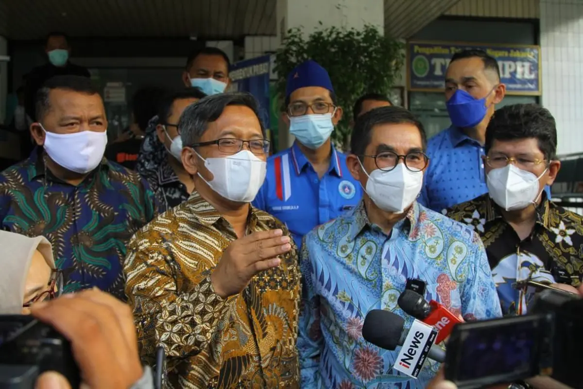 Mantan Ketua MK, Hamdan Zoelva
