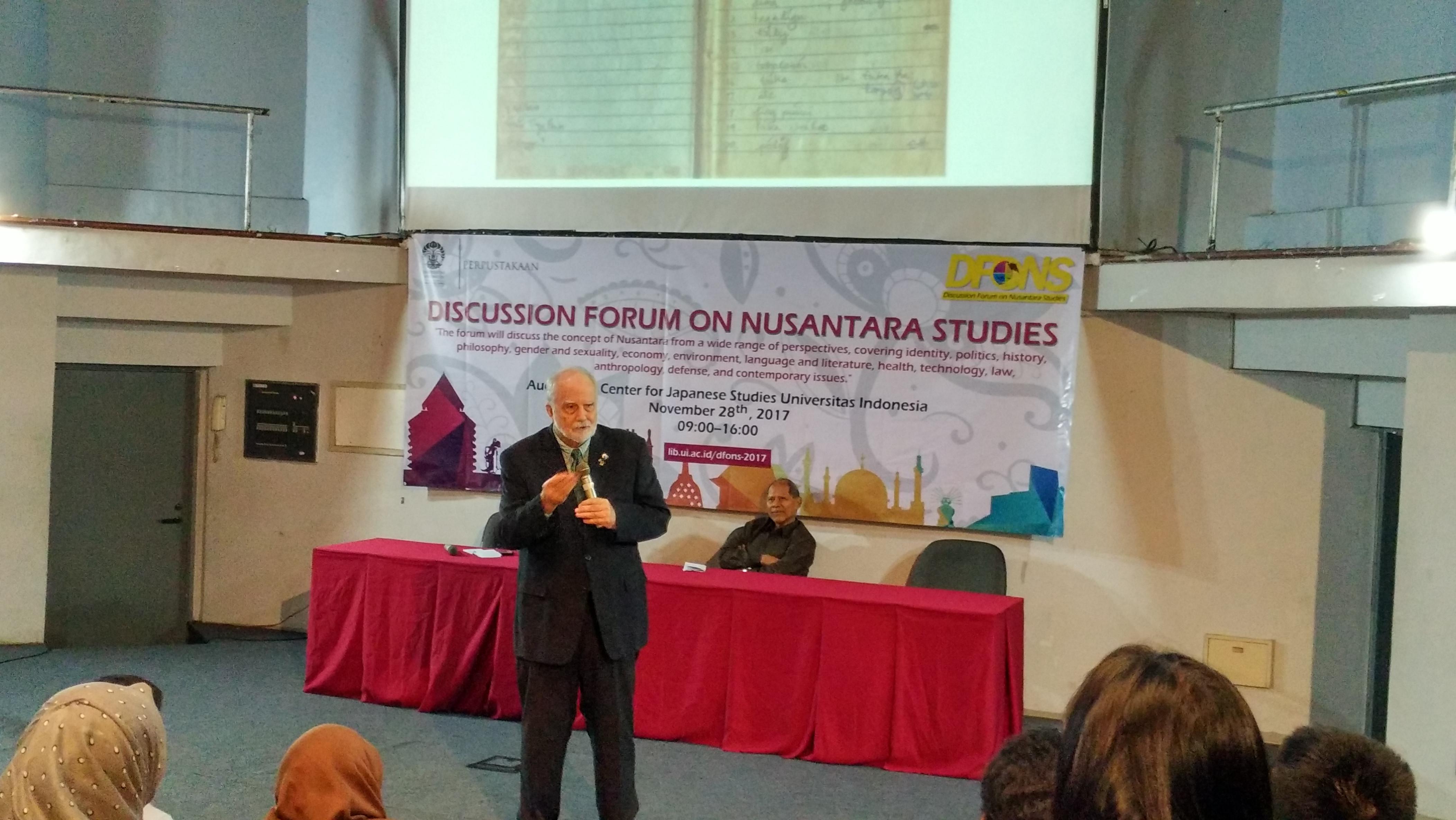 Prof James T Collins dalam “Discussion Forum on Nusantara Studies” di kampus UI Depok, Selasa (28/11/2017). (Liputan6.com/Hotnida Novita Sary)