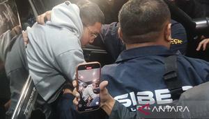 Penampakan YouTuber Resbob Jalani Pemeriksaan di Polda Jabar