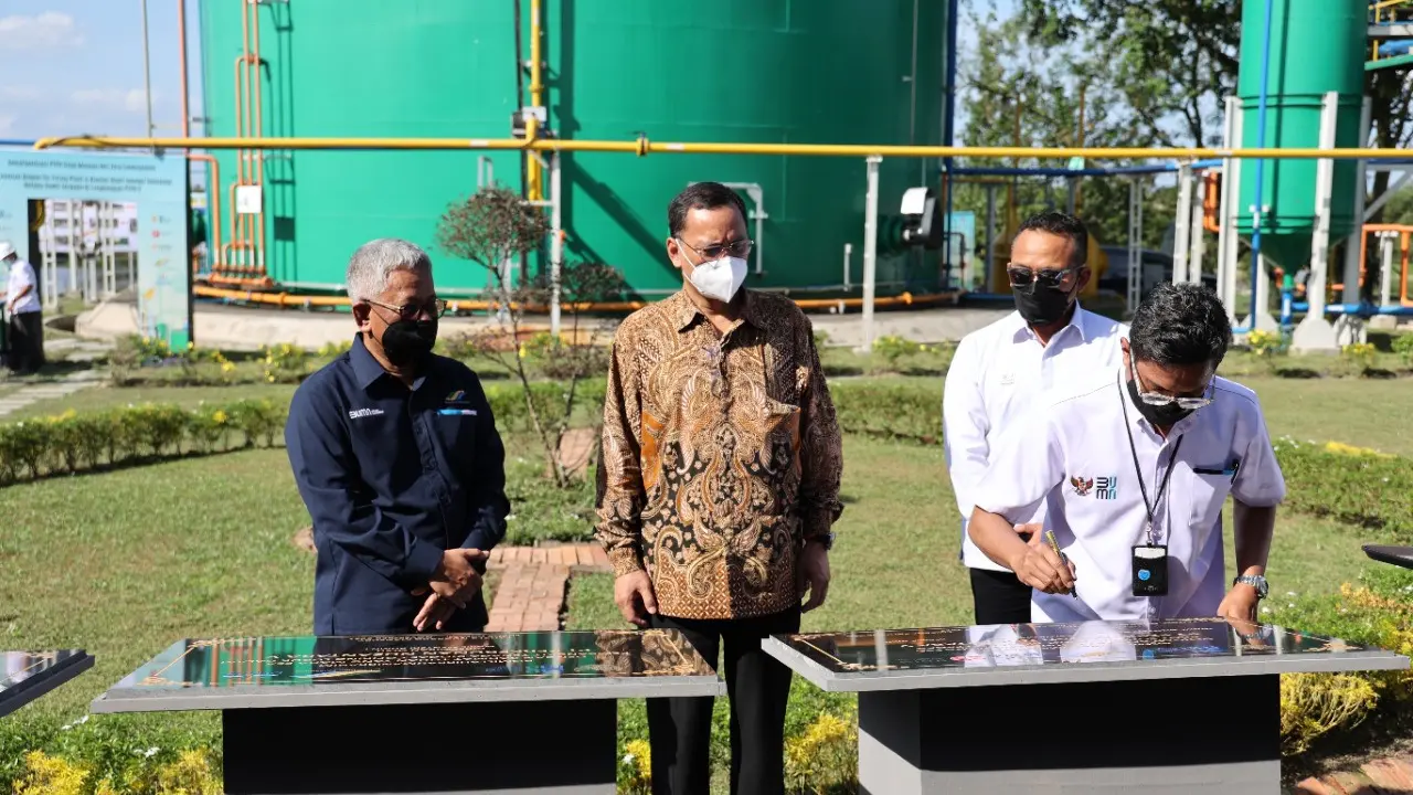 Wakil Menteri Badan Usaha Milik Negara I Pahala Nugraha Mansury meresmikan 3 pembangkit tenaga biogas milik PT Perkebunan Nusantara V (PTPN V) sebagai anak perusahaan Holding Perkebunan Nusantara PTPN III (Persero).