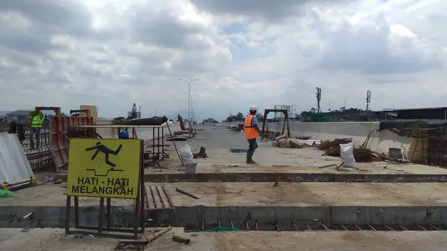 Pengerjaan proyek Tol Bogor Outer Ring Road (BORR) (Liputan6.com/Achmad Sudarno)