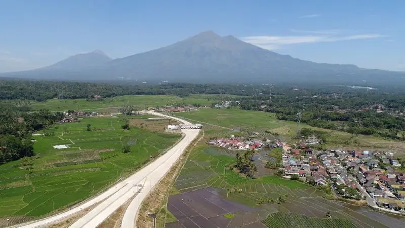 Pemandangan di tol Bawen-Salatiga. (Dok Kementerian PUPR)