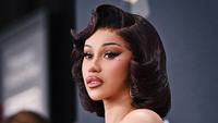 Cardi B Mengaku Tak Keramas 3 Bulan, Pilih Tutupi Rambut dengan Wig