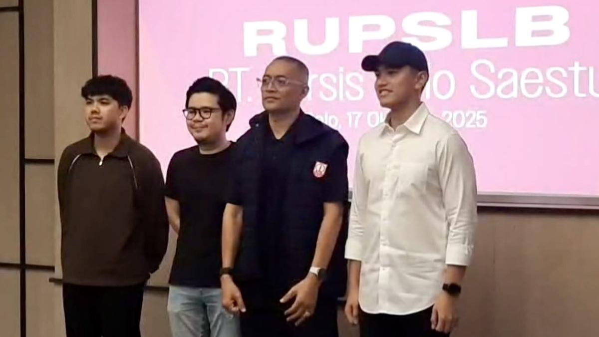 Keponakan Jokowi Jadi Komisaris Persis Solo, Ini Profilnya