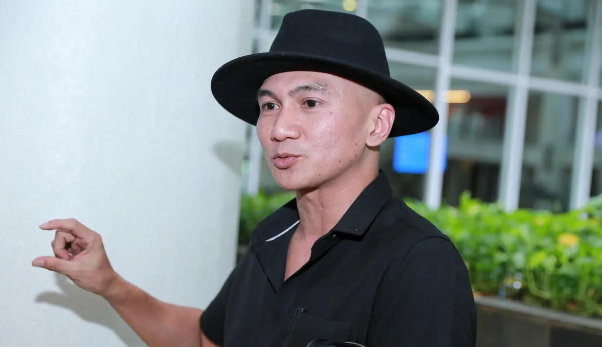 "Awalnya saya mau merilis original soundtrack doang kan, karena saya juga mau merilis new single. Tapi new single saya harus dimundurin lagi deh karena lagu ini. Buat saya, single baru nanti dulu deh," tuturnya. (Adrian Putra/Bintang.com)