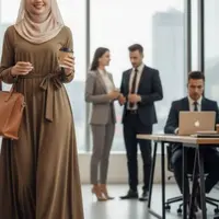 Gamis minimalis untuk kegiatan kantor dan acara santai.