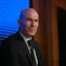 Zinedine Zidane resmi diperkenalkan sebagai pelatih baru Timnas Prancis di markas Federasi Sepak Bola Prancis (FFF), Paris, Selasa (28/7/2026). Legenda Les Bleus itu menggantikan Didier Deschamps usai Piala Dunia 2026. (LOU BENOIST/AFP)