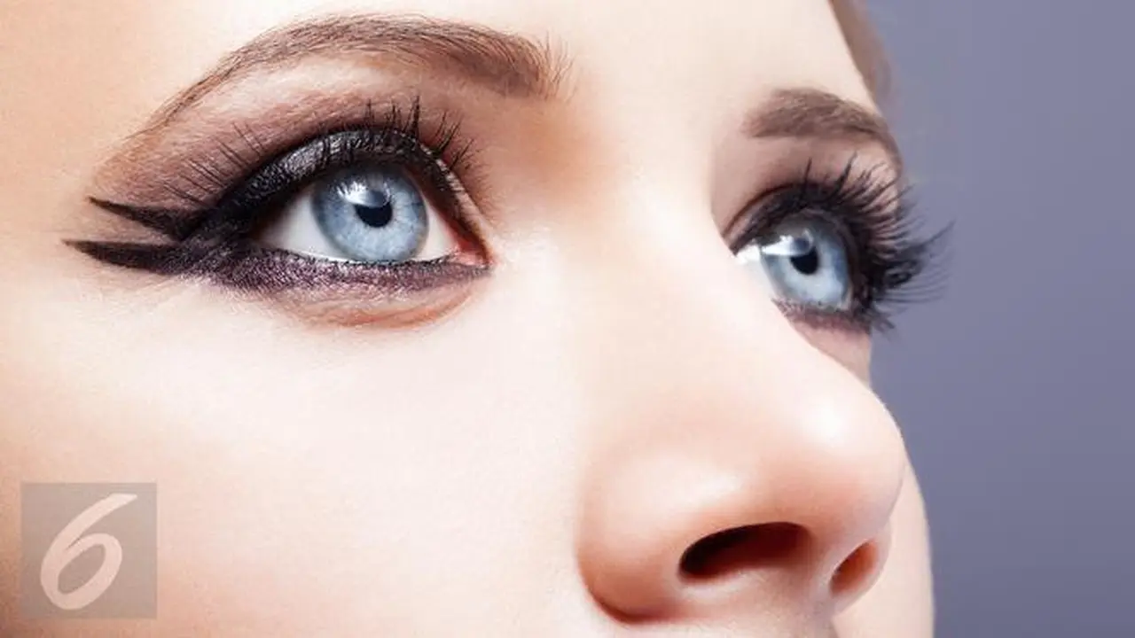 Kiat Pakai Eyeliner Sesuai Bentuk Mata