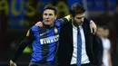 Andrea Stramaccioni - Javier Zanetti. Andrea Stramaccioni berusia 36 tahun saat ditunjuk menjadi manajer sementara Inter Milan pada Maret 2012 yang akhirnya dipermanenkan. Ia lebih muda dari kapten Inter Milan, Javier Zanetti yang telah berusia 39 tahun. (AFP/Olivier Morin)