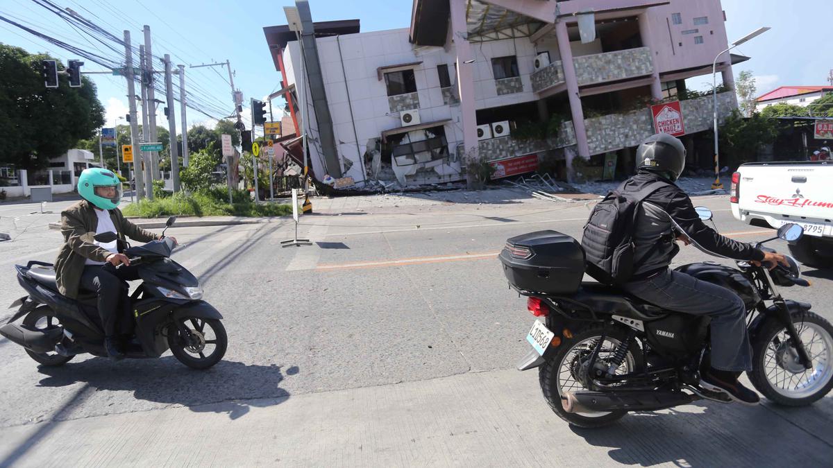 Gempa Filipina: 32 Orang Tewas, Ratusan Lainnya Luka-luka