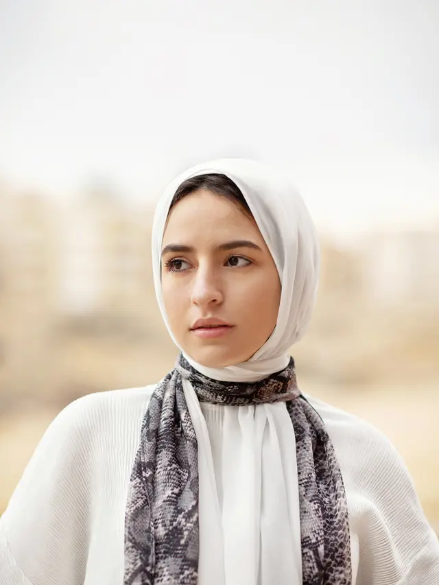 Ilustrasi makeup sederhana untuk Lebaran/dok. Unsplash Khaled