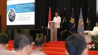 Menteri PANRB Syafruddin saat menjadi pembicara dalam Seminar Sespimti Polri, di PTIK, Jakarta, Senin (15/10).