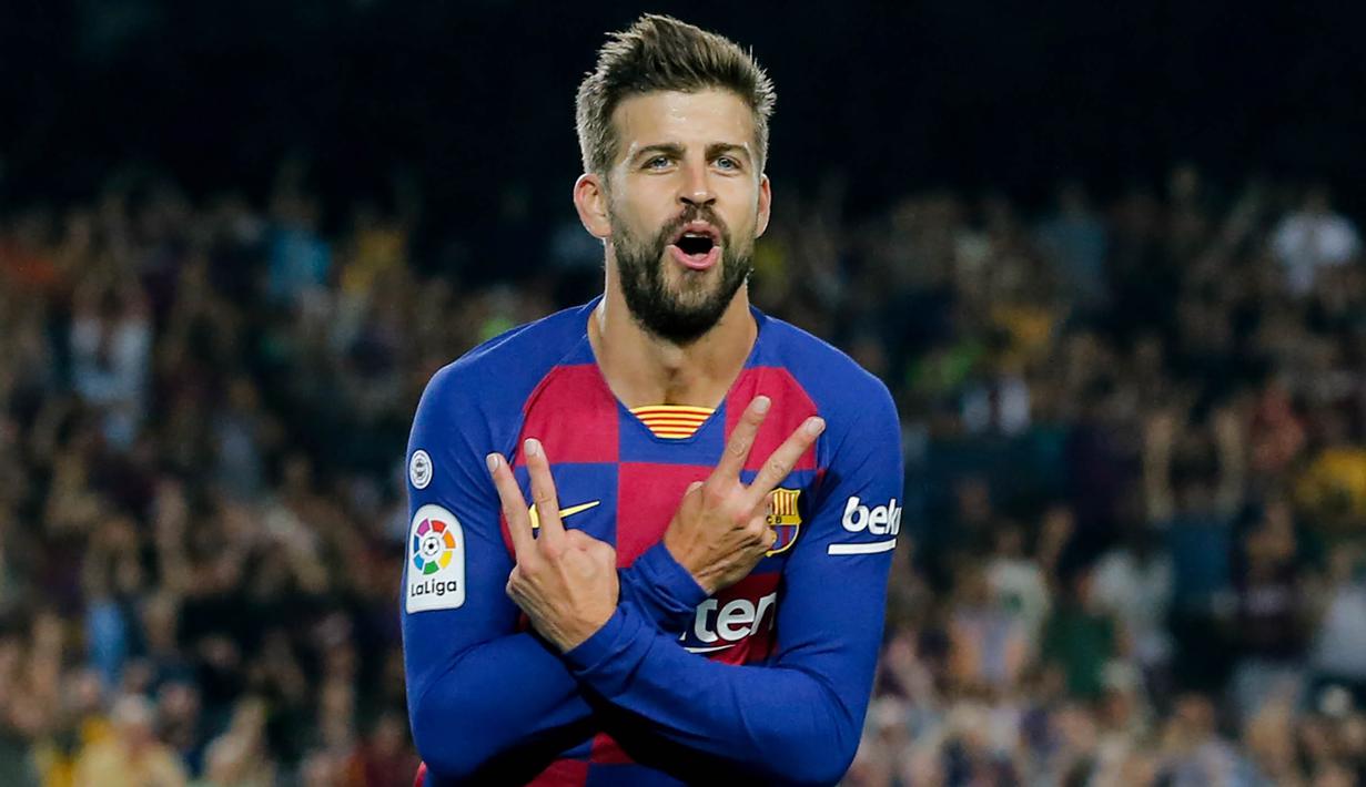 1. Gerrard Pique - Cristiano Ronaldo sering terlihat kesulitan mencetak gol saat Gerrard Pique berada di jantung pertahanan Barcelona. Tampil disiplin dan tak kenal kompromi membuat Ronaldo frustasi menembus benteng Blaugrana. (AFP/Pau Barrena)