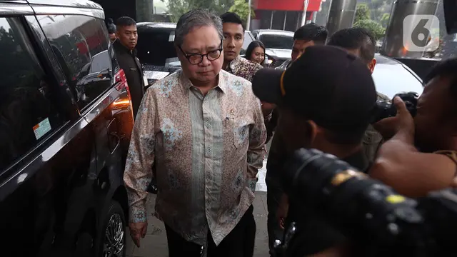 Bahas Kesepakatan Perdagangan Indonesia dengan AS, Airlangga Hartarto Sambangi Gedung KPK