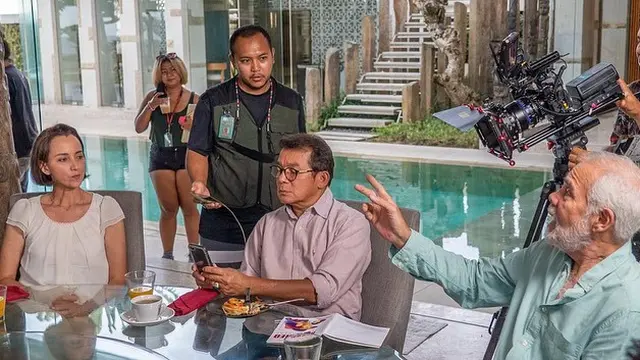 Coba Hal Baru, Ini 6 Potret Reza Aditya saat Jadi Sutradara Web Series