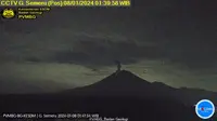 Gunung Semeru mengalami erupsi pada Senin (8/1/2024), pukul 01.38 WIB. (Liputan6.com/ Dok Magma ESDM)