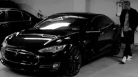 Beyonce dan Jay Z Jatuh ke Pelukan Tesla