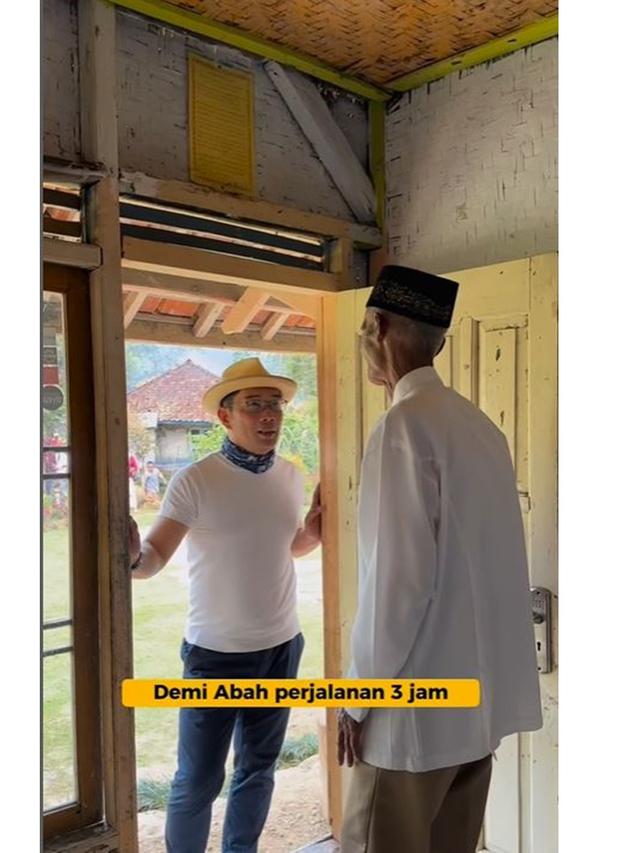 6 Potret Ridwan Kamil Sambangi Rumah Abah Jajang, Tempuh Waktu 3 Jam Naik Motor