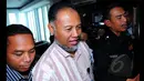Wakil Ketua KPK, Bambang Widjojanto langsung menuju ruang pertemuan begitu tiba di Gedung Komnas HAM, Jakarta, Selasa (27/1/2015). (Liputan6.com/Faisal R Syam)