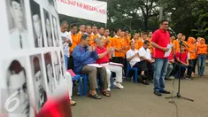 Wakil Gubernur DKI Jakarta, Djarot Saiful Hidayat membacakan naskah perumusan Pancasila Pidato Bung Karno, Jakarta, (29/5/2016). Sambut hari kelahiran Pancasila, RMOL adakan pembacaan naskah pidato Pancasila Bung Karno. (Liputan6.com/Yoppy Renato)