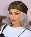 Kylie Jenner, selain sibuk berkarier dalam dunia hiburan juga giat dalam menjalankan bisnis kosmetiknya. Namun di balik itu, Kylie seringkali disebut hanya menggunakan nama keluarga untuk mencapai ketenaran. (AFP/ARI PERILSTEIN)
