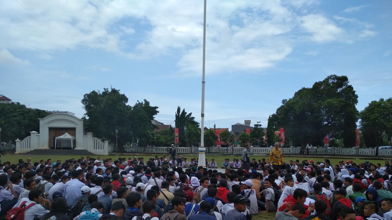 Aksi Awal Tahun di Cirebon, Peduli Syifa hingga Bela Palestina