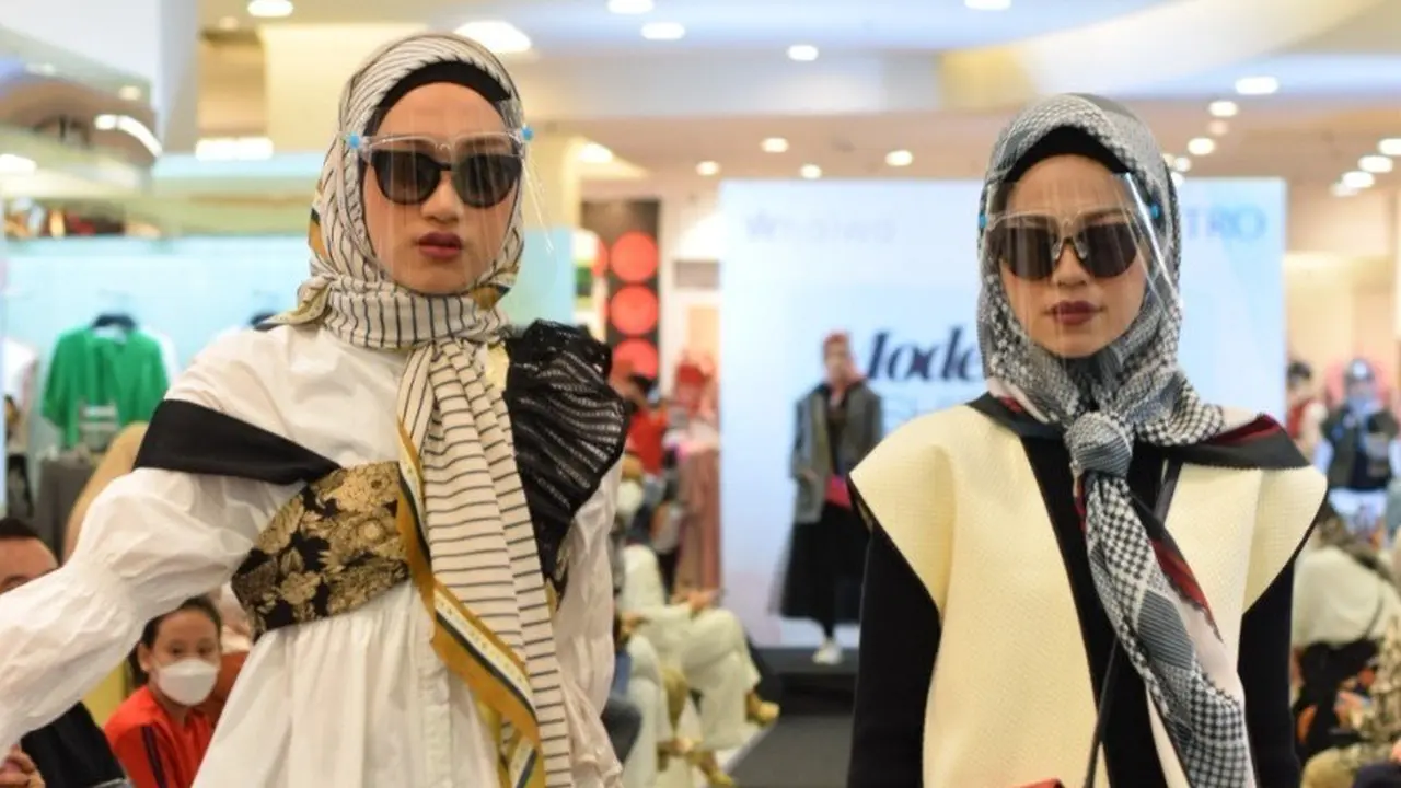 Ulang tahun ke 3, brand muslim Halwa luncurkan scraf hingga mukena