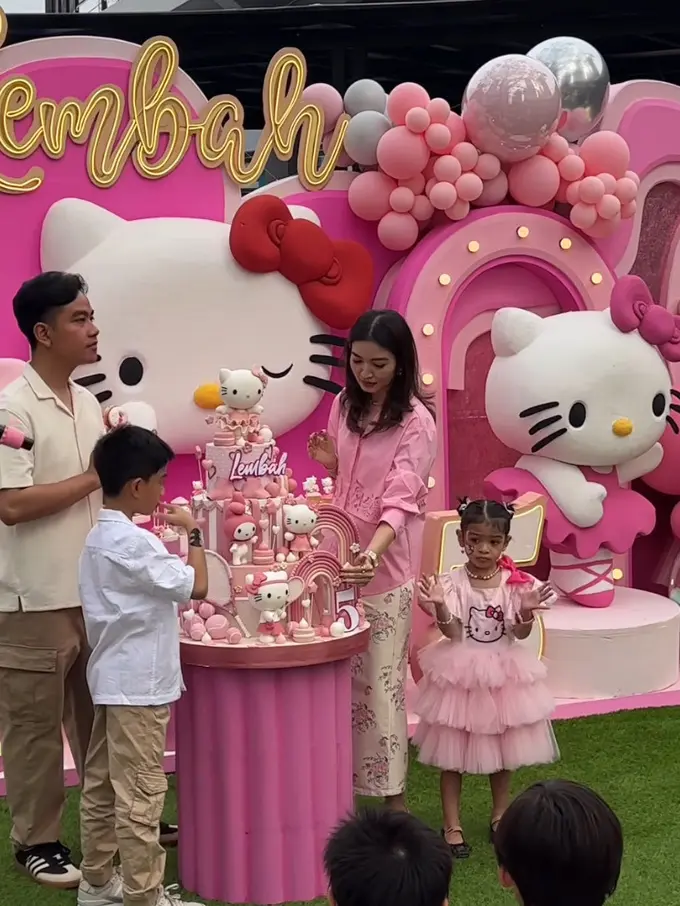 Tampilan Selvi Ananda saat Pesta Ulang Tahun La Lembah ke-5