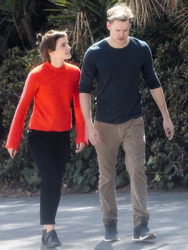 [Bintang] Emma Watson - Chord Overstreet