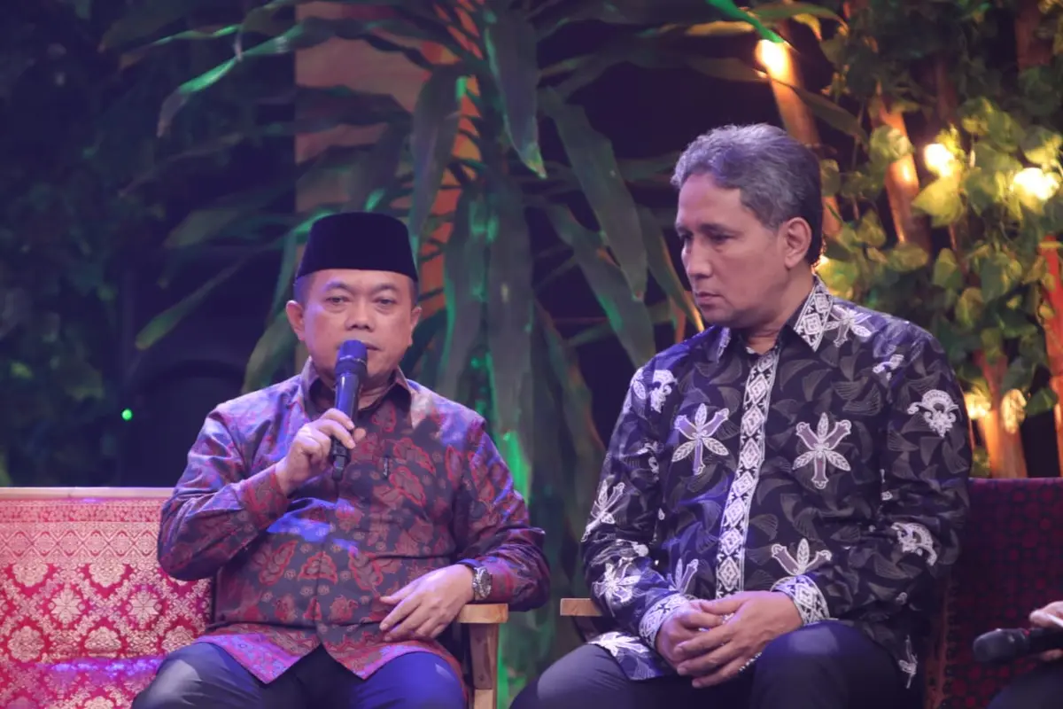Gubernur Jambi Al Haris menjadi bintang tamu sekaligus narasumber bersama Dirjen Kebudayan Kemendikbudristek DR Farid Hilmar di program acara Bunga Khatulistiwa (ist)